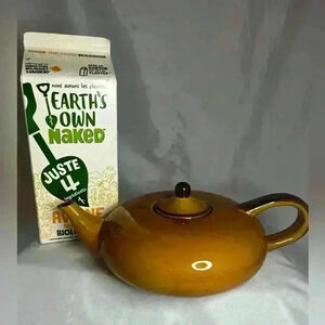 Retro Avignon” Squat  style “ ceramic teapot